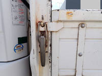 三菱ふそうファイター平ボディ中型（4t）[写真13]