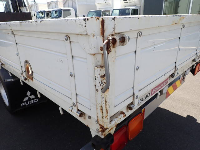 三菱ふそうファイター平ボディ中型（4t）[写真14]