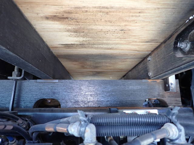 三菱ふそうファイター平ボディ中型（4t）[写真15]