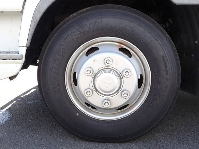 三菱ふそうファイター平ボディ中型（4t）[写真22]