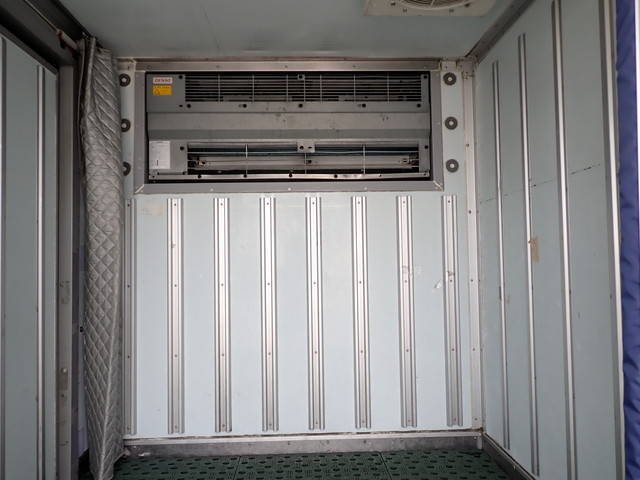 三菱ふそうキャンター冷凍車（冷蔵車）小型（2t・3t）[写真16]