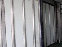 三菱ふそうキャンター冷凍車（冷蔵車）小型（2t・3t）[写真19]