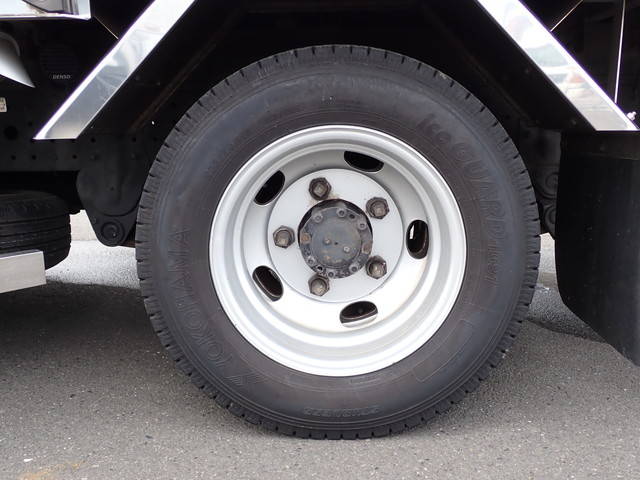 三菱ふそうキャンター冷凍車（冷蔵車）小型（2t・3t）[写真29]