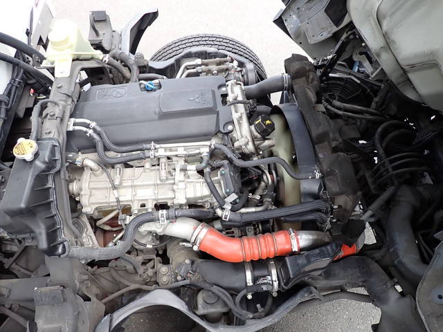 三菱ふそうキャンター冷凍車（冷蔵車）小型（2t・3t）[写真34]