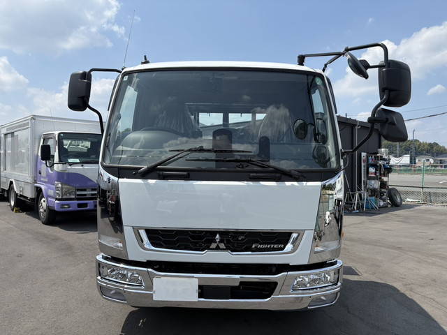 三菱ふそうファイターコンテナ専用車中型（4t）[写真05]