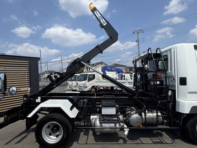 三菱ふそうファイターコンテナ専用車中型（4t）[写真09]