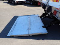 日野レンジャー冷凍車（冷蔵車）中型（4t）[写真12]