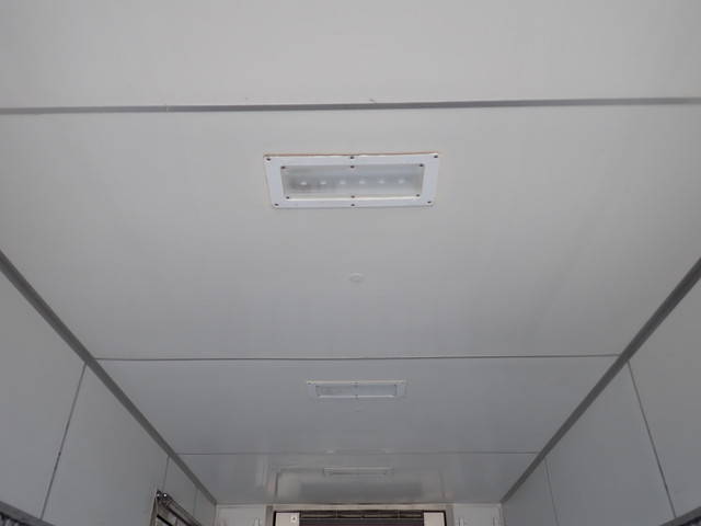 日野レンジャー冷凍車（冷蔵車）中型（4t）[写真17]