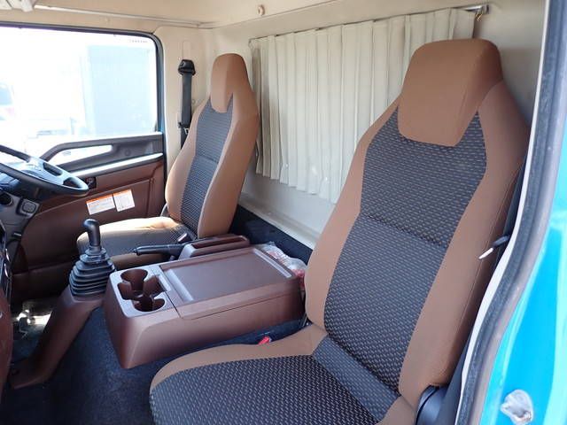 日野レンジャー冷凍車（冷蔵車）中型（4t）[写真37]