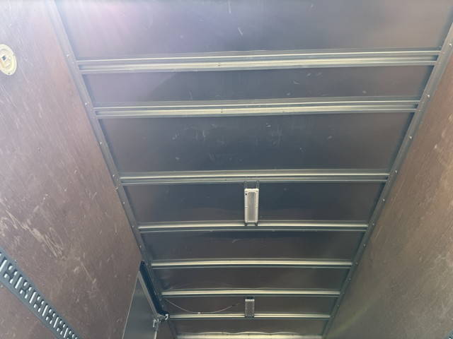 三菱ふそうキャンターアルミバン小型（2t・3t）[写真11]