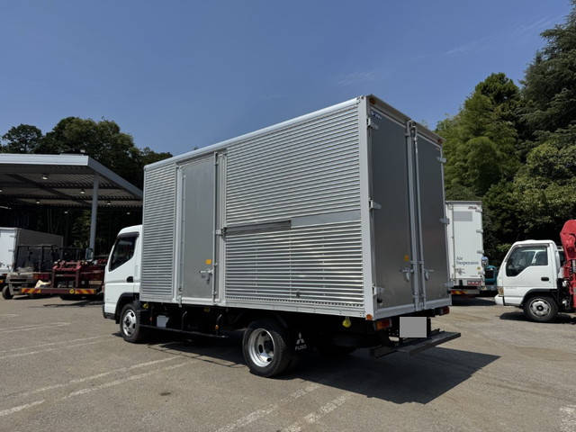 三菱ふそうキャンターアルミバン小型（2t・3t）[写真04]