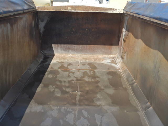 UDトラックスその他の車種深ダンプ（土砂禁ダンプ）大型（10t）[写真37]