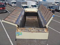 UDトラックスその他の車種深ダンプ（土砂禁ダンプ）大型（10t）[写真08]