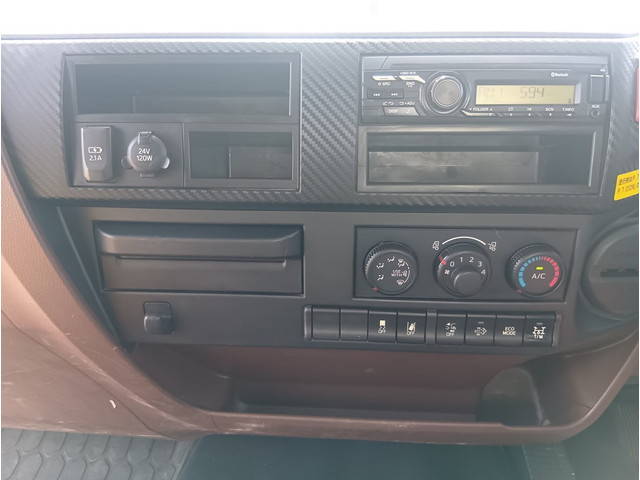 日野レンジャーダンプ中型（4t）[写真23]