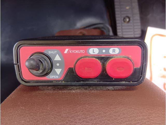 日野レンジャーダンプ中型（4t）[写真24]