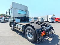 UDトラックスクオントレーラーヘッド（トラクターヘッド）大型（10t）[写真02]