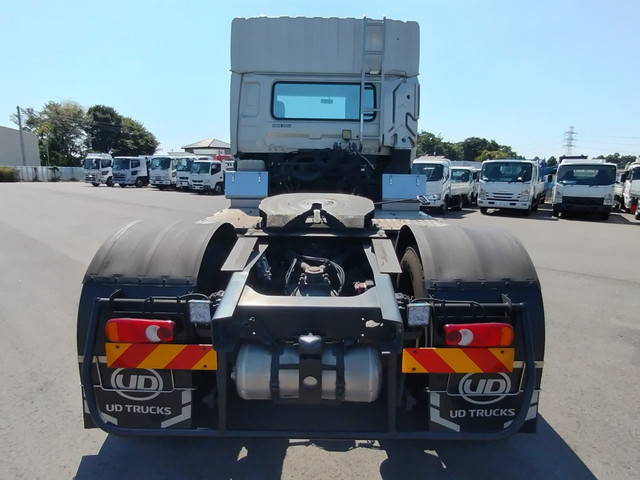 UDトラックスクオントレーラーヘッド（トラクターヘッド）大型（10t）[写真05]
