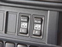 日野デュトロダブルキャブ（Wキャブ）小型（2t・3t）[写真22]