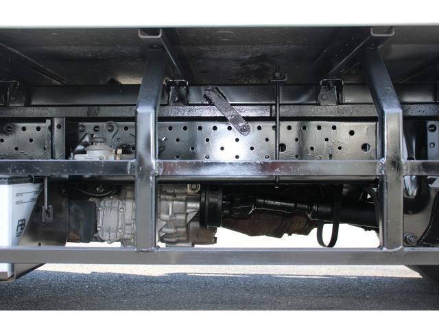 いすゞエルフパネルバン小型（2t・3t）[写真20]