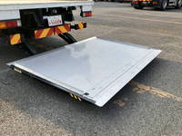 三菱ふそうキャンター平ボディ小型（2t・3t）[写真18]