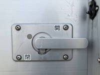 三菱ふそうキャンター平ボディ小型（2t・3t）[写真22]