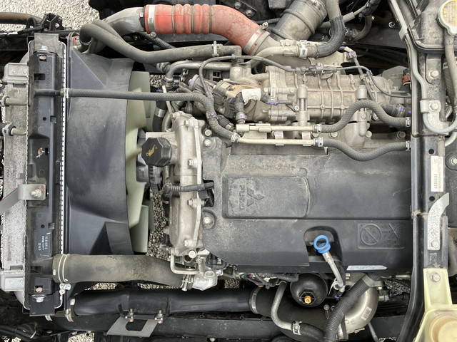 三菱ふそうキャンター平ボディ小型（2t・3t）[写真28]