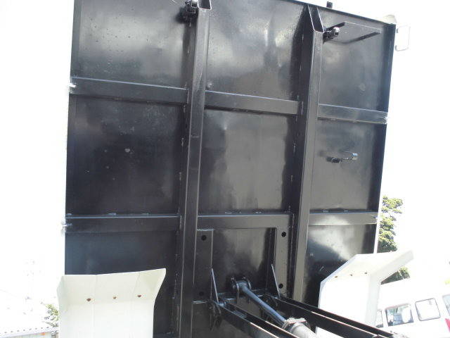 いすゞフォワードダンプ中型（4t）[写真11]