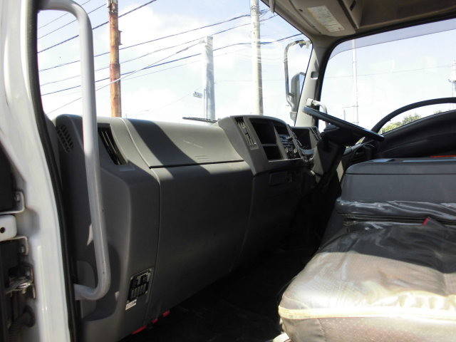 いすゞフォワードダンプ中型（4t）[写真26]