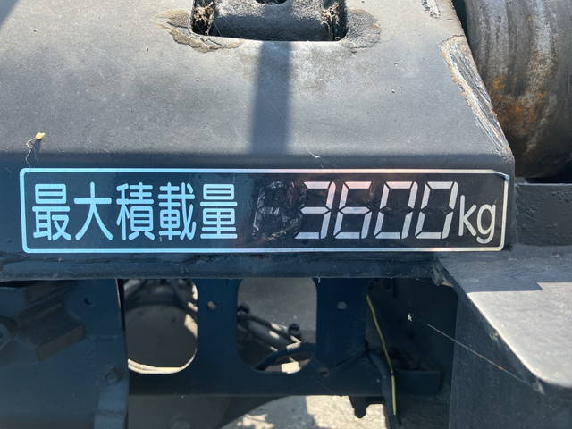 UDトラックスコンドルコンテナ専用車中型（4t）[写真20]