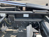 UDトラックスコンドルコンテナ専用車中型（4t）[写真27]