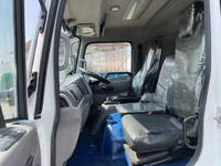 UDトラックスコンドルコンテナ専用車中型（4t）[写真33]