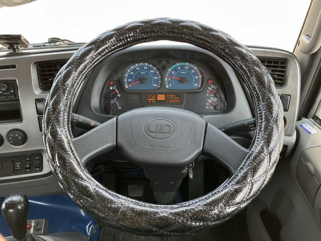 UDトラックスコンドルコンテナ専用車中型（4t）[写真35]