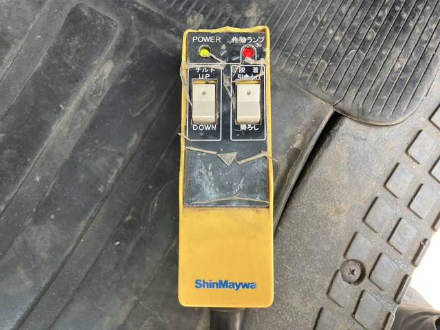 UDトラックスコンドルコンテナ専用車中型（4t）[写真38]