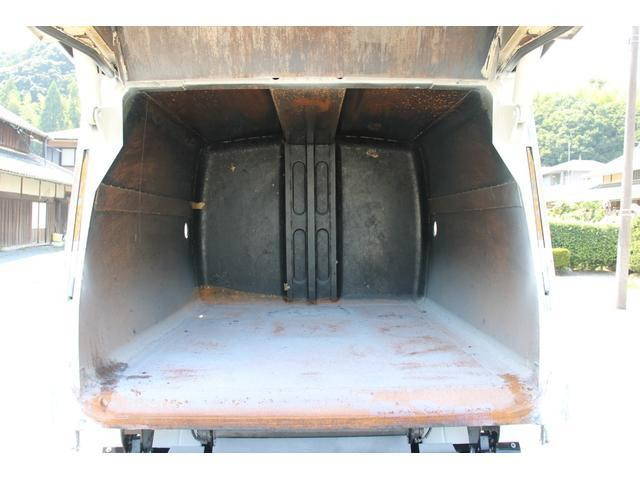 いすゞエルフパッカー車（塵芥車）小型（2t・3t）[写真17]