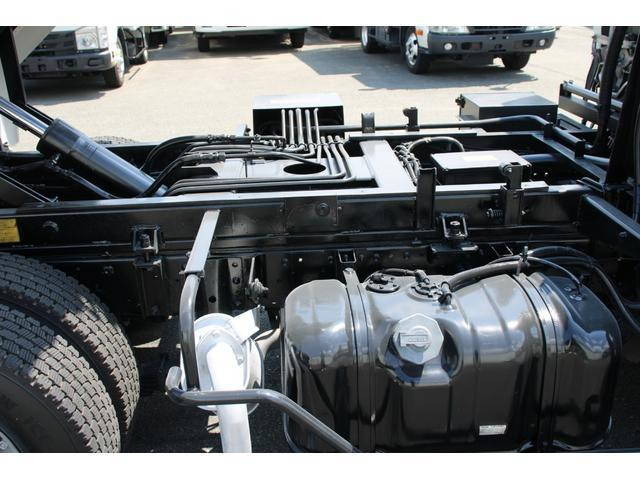 いすゞエルフパッカー車（塵芥車）小型（2t・3t）[写真23]