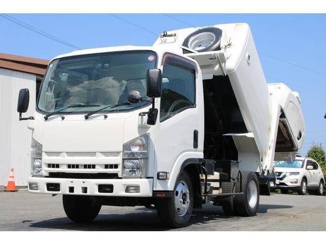 いすゞエルフパッカー車（塵芥車）小型（2t・3t）[写真03]