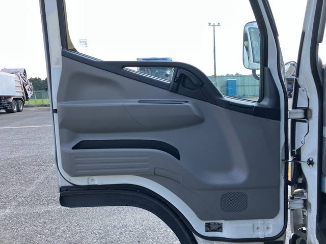 三菱ふそうキャンターセルフローダー小型（2t・3t）[写真28]