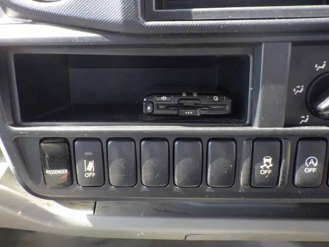 トヨタトヨエース平ボディ小型（2t・3t）[写真12]