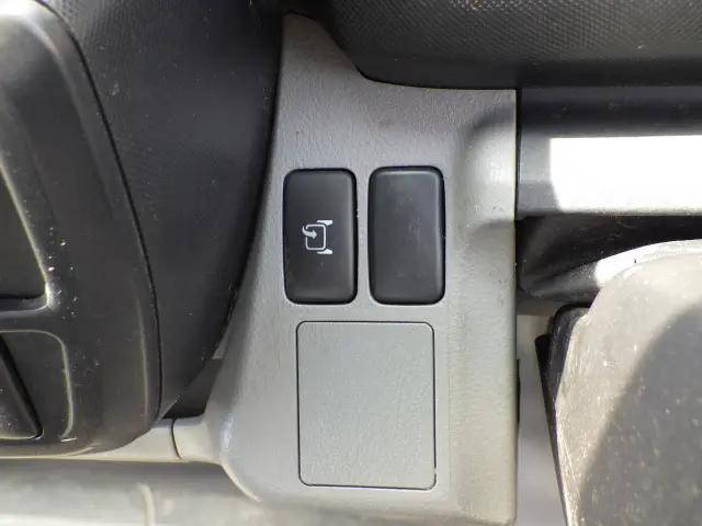 トヨタトヨエース平ボディ小型（2t・3t）[写真13]