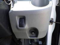 トヨタトヨエース平ボディ小型（2t・3t）[写真14]