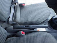 トヨタトヨエース平ボディ小型（2t・3t）[写真16]