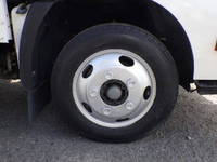 トヨタトヨエース平ボディ小型（2t・3t）[写真24]