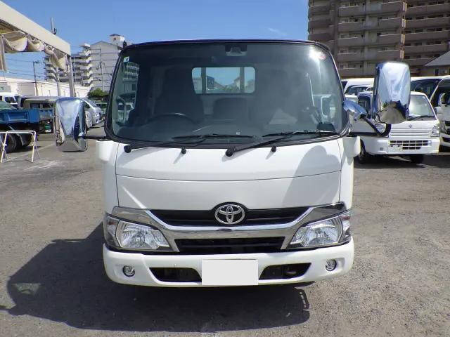 トヨタトヨエース平ボディ小型（2t・3t）[写真04]