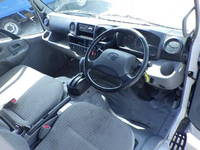 トヨタトヨエース平ボディ小型（2t・3t）[写真06]