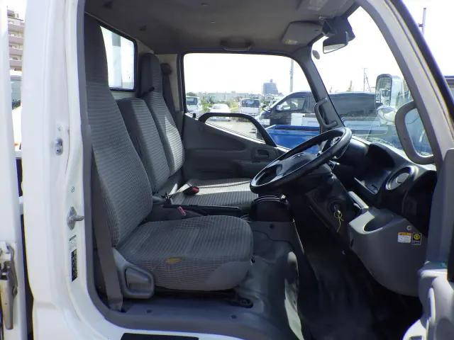 トヨタトヨエース平ボディ小型（2t・3t）[写真07]