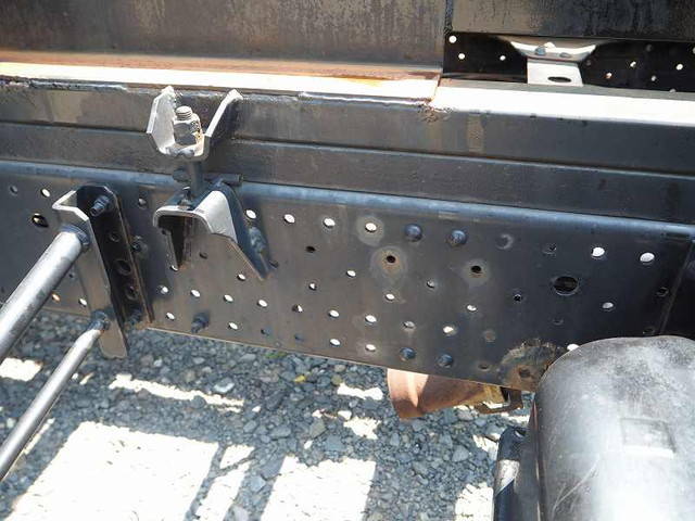 いすゞエルフセーフティローダー小型（2t・3t）[写真11]