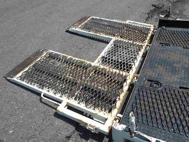 いすゞエルフセーフティローダー小型（2t・3t）[写真15]