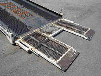 いすゞエルフセーフティローダー小型（2t・3t）[写真17]