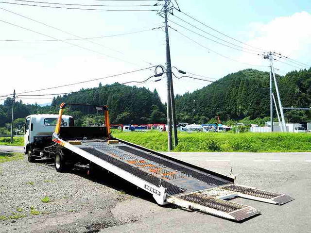 いすゞエルフセーフティローダー小型（2t・3t）[写真02]