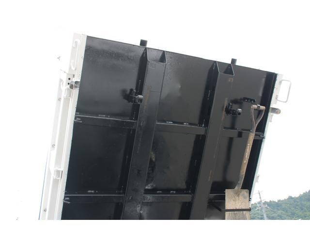 いすゞエルフダンプ小型（2t・3t）[写真18]